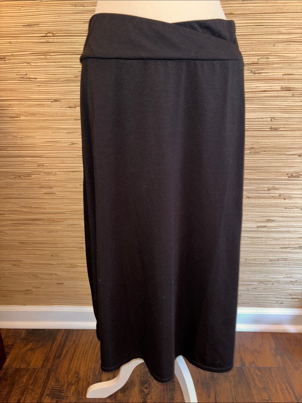 Eddie Bauer small Classic Black Women's Maxi Skirt wrap front key pocket small